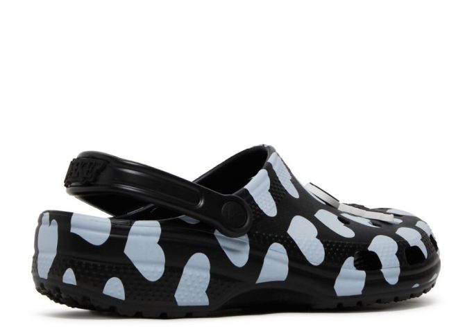 Awake NY x Classic Clog „Home Is Where The Heart Is – Black“