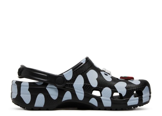 Awake NY x Classic Clog „Home Is Where The Heart Is – Black“