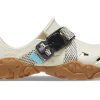 Boty Crocs All Terrain Atlas „Bone Brown“ 208173-2Y3