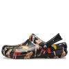 Crocs Bistro Graphic Clogs „Black Multi“ 204044-0S3