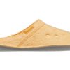 Crocs Classic Casual Thicken Stay Warm Unisex žluté pantofle 203600-838