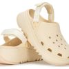 Crocs Classic Hiker Xscape Clog „Vanilla“ 208365-108