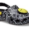 Crocs Classic Smiley World dřeváky „Black White“ 207971-0C4