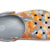 Crocs Crocband Sandály s potiskem Černá oranžová kamufláž „Černá oranžová“ 205834-02Q