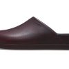 Crocs Dylan Burnished Clogs „Dark Cherry“ 209517-6WD