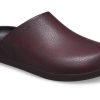 Crocs Dylan Burnished Clogs „Dark Cherry“ 209517-6WD
