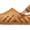 Crocs Echo Clogs „Sand“ 207937-202