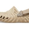 Crocs (GS) Salehe Bembury X The Pollex Clogs „Beige“ 208600-1MJ