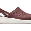 Crocs LiteRide Unisex hnědé sandály 204592-616