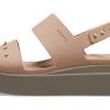 Crocs (WMNS) Brooklyn s hroty s nízkým klínem „Cork Mushroom“ 209254-2DH
