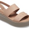 Crocs (WMNS) Brooklyn s hroty s nízkým klínem „Cork Mushroom“ 209254-2DH