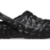 Crocs (WMNS) Classic Clog Lemované geometrické boty „Černá“ 210069-001