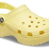 Crocs (WMNS) Klasický dřevák Sportovní sandály „Yellow“ 206750-7HD