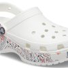 Crocs (WMNS) Klasická platforma Americana Paisley Clogs „White“ 207337-94S