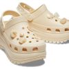 Crocs (WMNS) Mega Crush Shell and Pealrs Clogs „Beige“ 209287