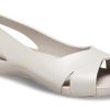 Crocs (WMNS) Minimalistické ležérní ploché bílé sandály 206106-018