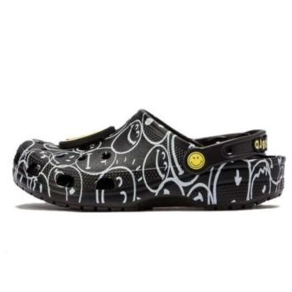 Crocs (WMNS) Smiley World Classic dřeváky „Black White Yellow“ 873137