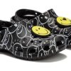 Crocs (WMNS) Smiley World Classic dřeváky „Black White Yellow“ 873137