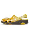 Crocs x Demon Slayer All-Terrain Clog „Zenitsu“ 209318-206