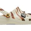 Crocs x Jurassic World Classic Clog „Bone“ 208860-2Y2