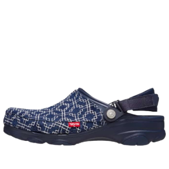 Crocs x Levi’s Sashiko Classic All-Terrain Clog „Dark Wash“ 208917-410
