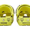 Crocs x MCM Camouflage Print Clogs „Neon Yellow“ MEXCSMM27YN