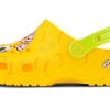 Crocs x Nongshim Classic Clog „Banana Kick“ 207628-90H