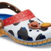 Crocs x Toy Story klasický dřevák „Woody“ 209446-4GX
