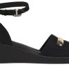 Kovové kávové sandály Crocs (WMNS) „Gold Black“ 205800-98A