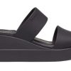 Lehké černé sandály Crocs (WMNS) Brooklyn 206219-060