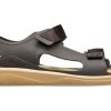 Lehké sportovní kávové sandály Crocs Swiftwater 206526-2I1