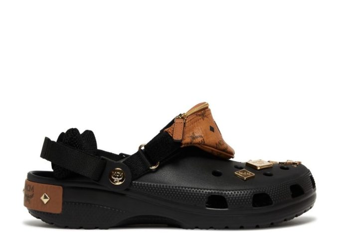 MCM x Classic Clog „Mini Fanny Pack – Black“