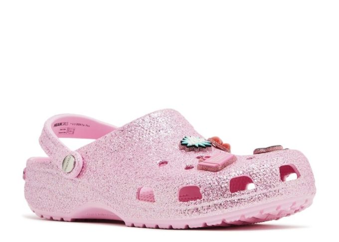 Mean Girls x Classic Clog „Ve středu nosíme růžovou“