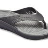 Minimalistické plážové žabky Crocs LiteRide tmavě šedé 205182-0DD