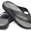 Minimalistické plážové žabky Crocs LiteRide tmavě šedé 205182-0DD