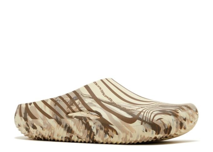 Palace x Mellow Slide „Bone“