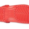Plážové červené sandály Crocs Classic 10001-8C1