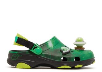 Ron English x All-Terrain Clog „Area 54 – Green Galaxy“