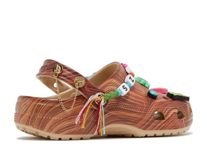SZA x Wmns Classic Clog „Woodgrain“