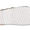 Unisex vícebarevná bílá obuv Crocs Classic Disney pro volný čas 207757-94S